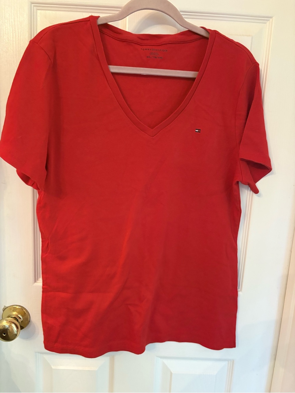 Tommy Hilfiger Women's Bright Red V-Neck Short Sleeve Tee